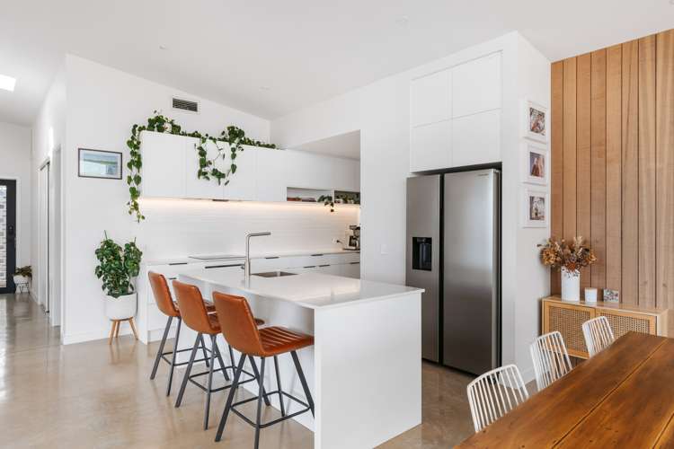 5 Royal Crescent Papamoa_8