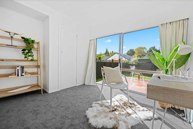 5 Sutton Crescent Hillcrest_16