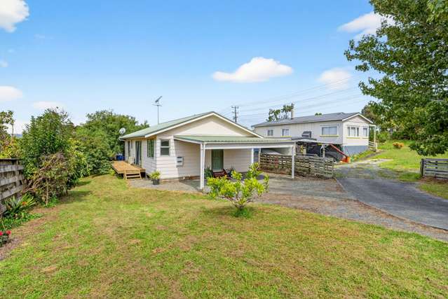 RENOVATED AND LOOKING SMART!