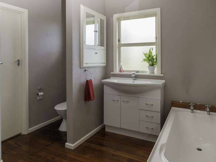 240 Racecourse Road Waipukurau and Surrounds_10