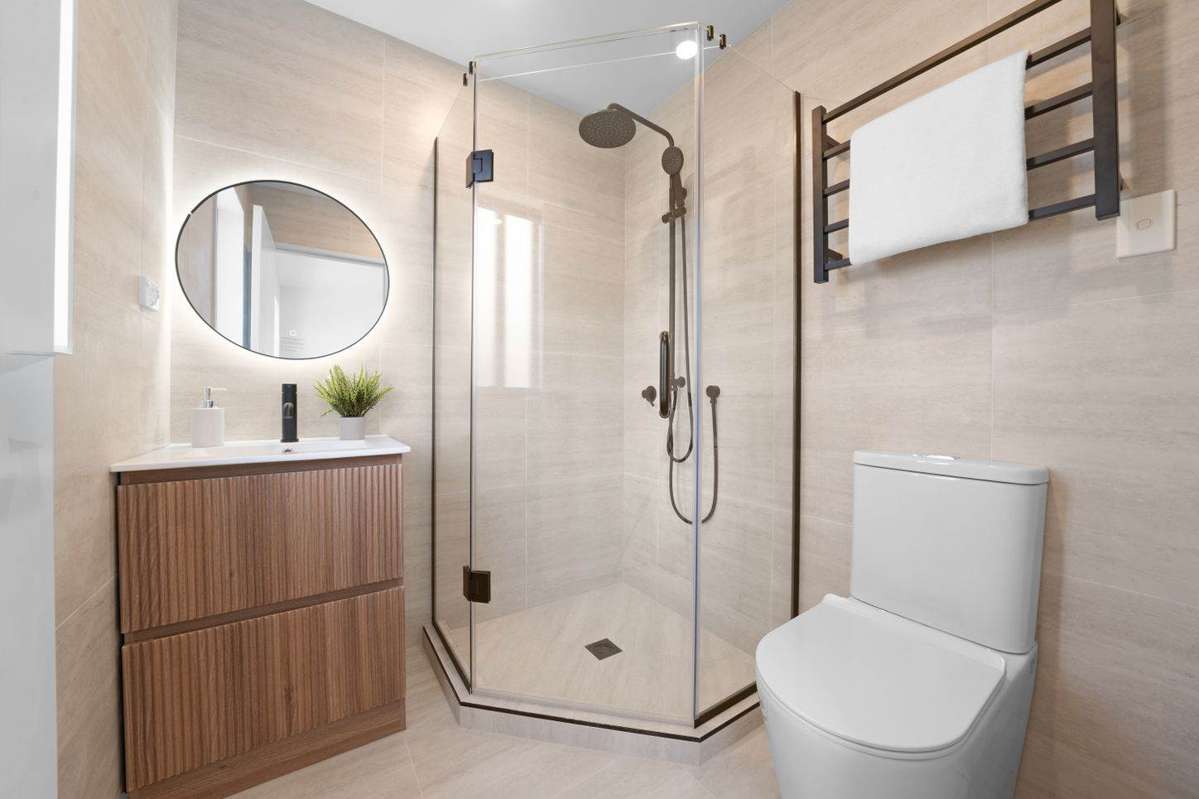 1/6 Rosina Place_4