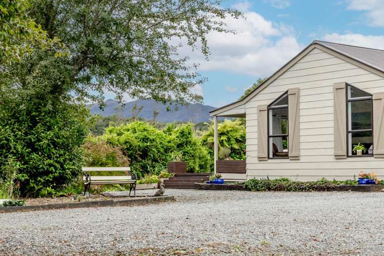 158 Golf Links Road Kaiata_23