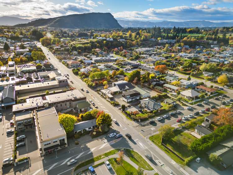 28 Dungarvon Street Wanaka_16