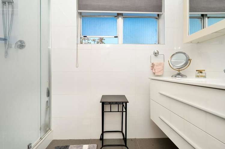 1 Wakeling Avenue Te Atatu South_15