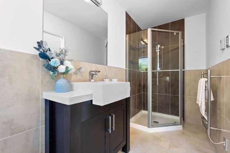 98 Medallion Drive Oteha_27