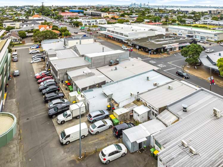 438 Lake Road Takapuna_17