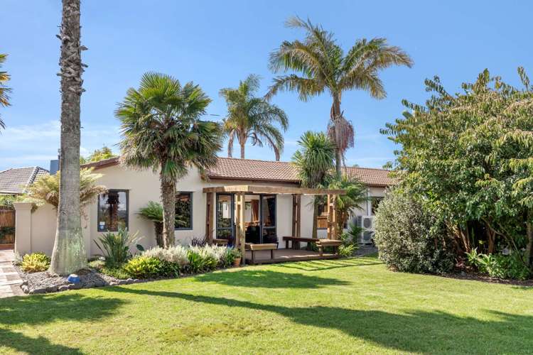 8 Piha Close_4