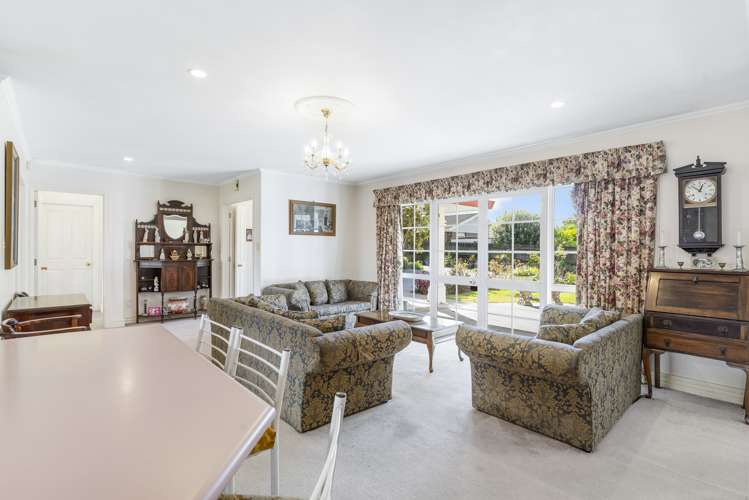 6 Len Garlick Place Pahurehure_10