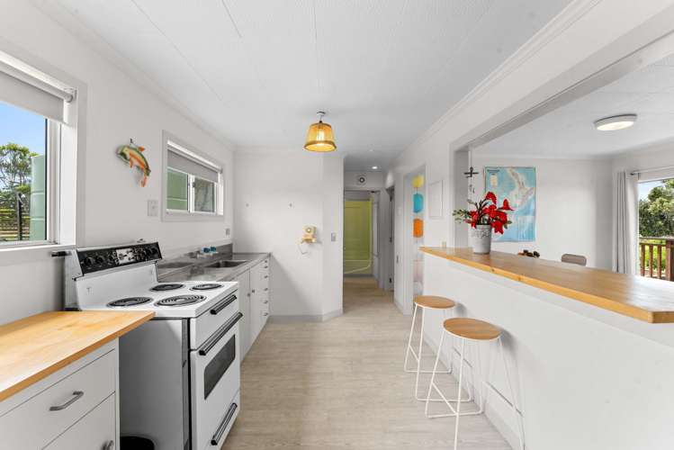 129 Rogers Road Pukehina_12