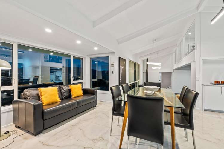 53 & 57 Braeview Crescent Maori Hill_17
