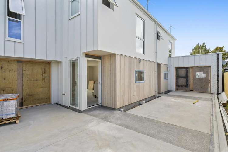 1-4/36 Evesham Crescent_2