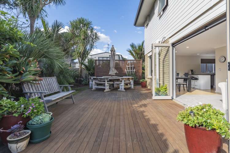 60a Kiwi Esplanade Mangere Bridge_17