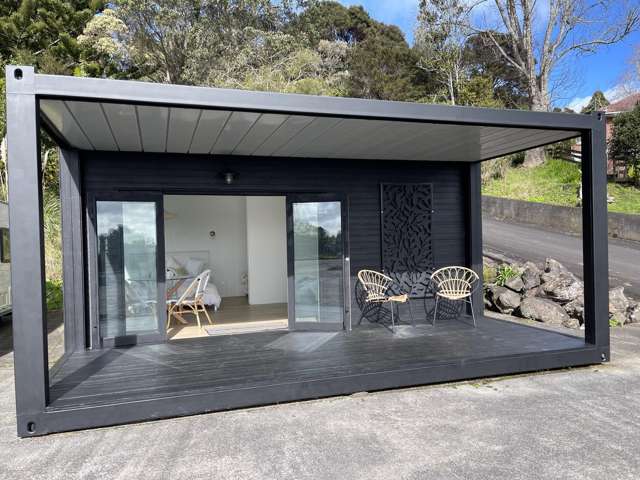 SUN DRENCHED FAMILY HAVEN