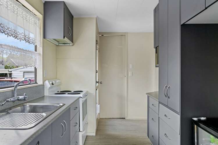 6 Holland Grove Richmond Heights_4