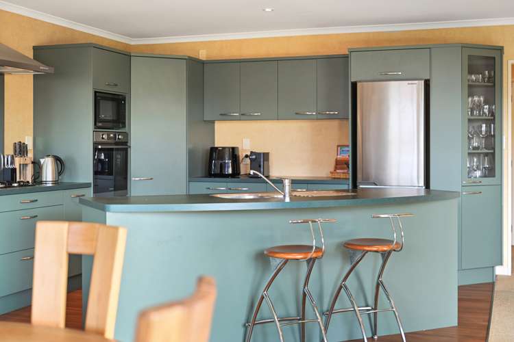 68 Wiltshire Drive Huntington_5