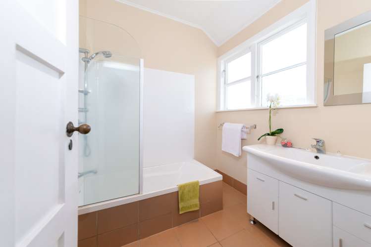 32 Mariri Road Onehunga_8