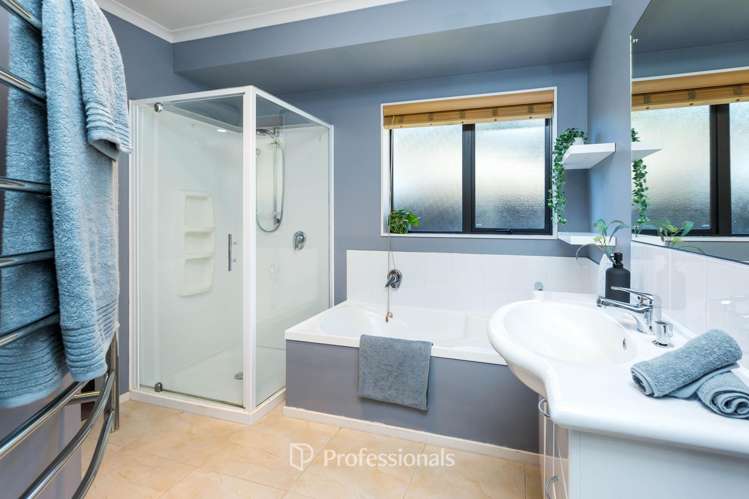 17 Aragon Grove Kingsley Heights_13