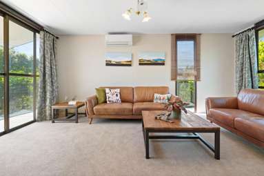 1 Shearwater Street_2