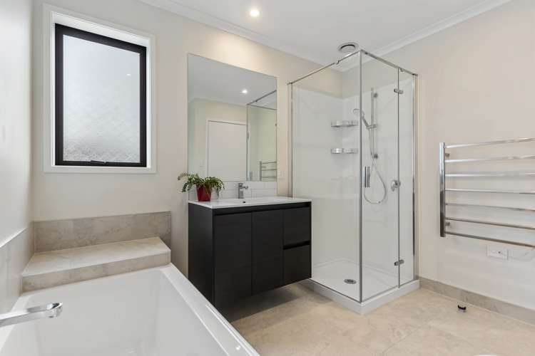 1 Hiwi Rakau Rise Westgate_17