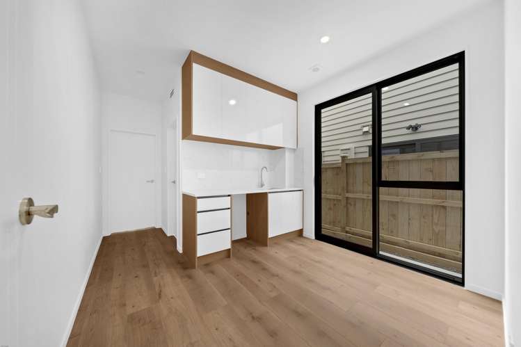 67 Rashni Road Flat Bush_12