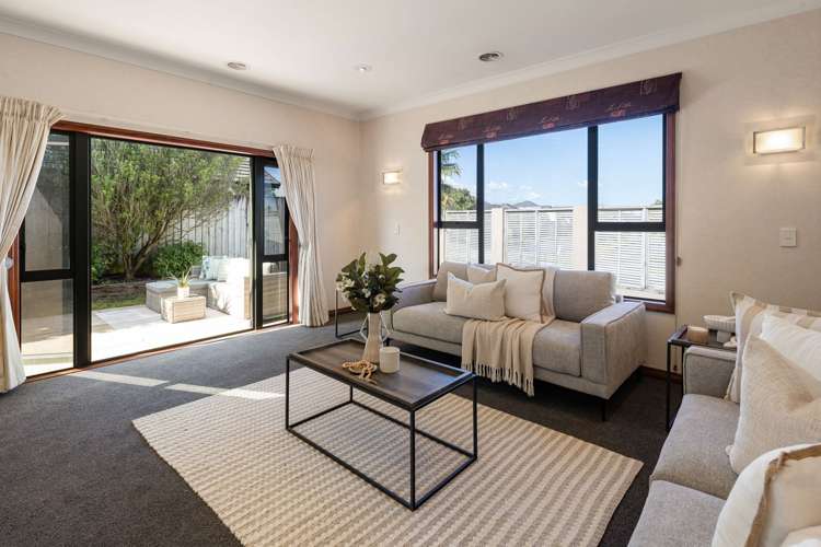 6 Merlin Close Huntington_17