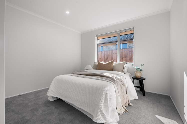7 Farleigh Close Huntington_12