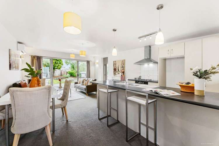 72b Kervil Avenue Te Atatu Peninsula_13