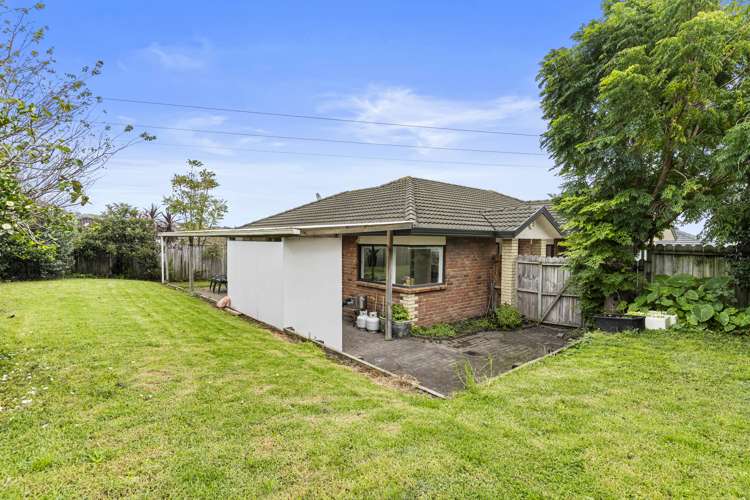 17 Broadhurst Road Flat Bush_12