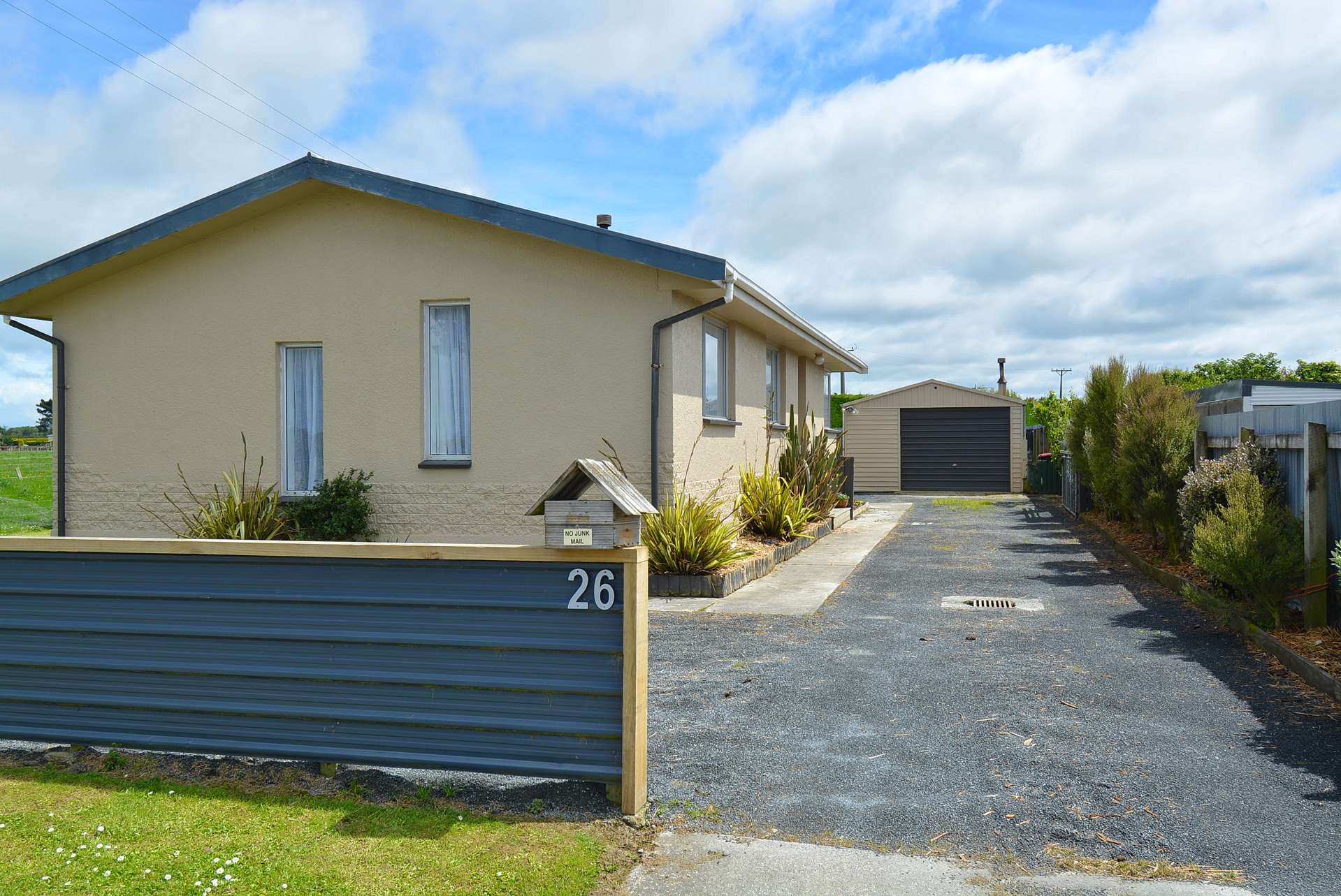 26 Nevis Crescent Grasmere_0