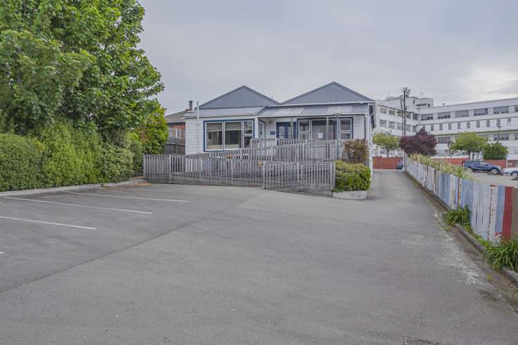 68 High Street Kensington_16