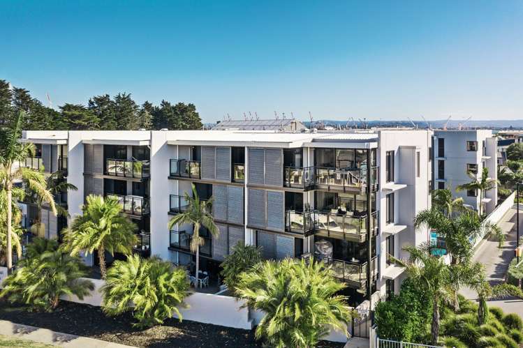 Unit 102/424 Maunganui Road_1