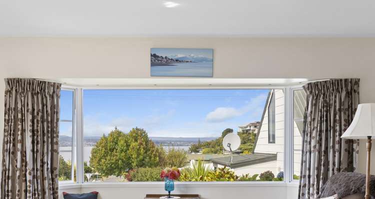 2/8 Kinder Street Acacia Bay_10
