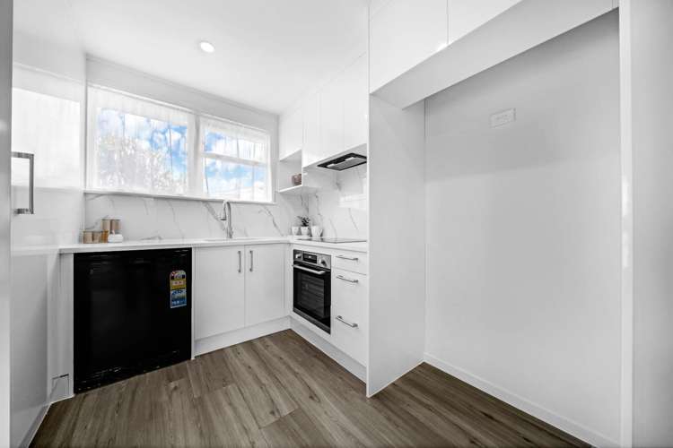 69 Alexander Crescent Otara_4