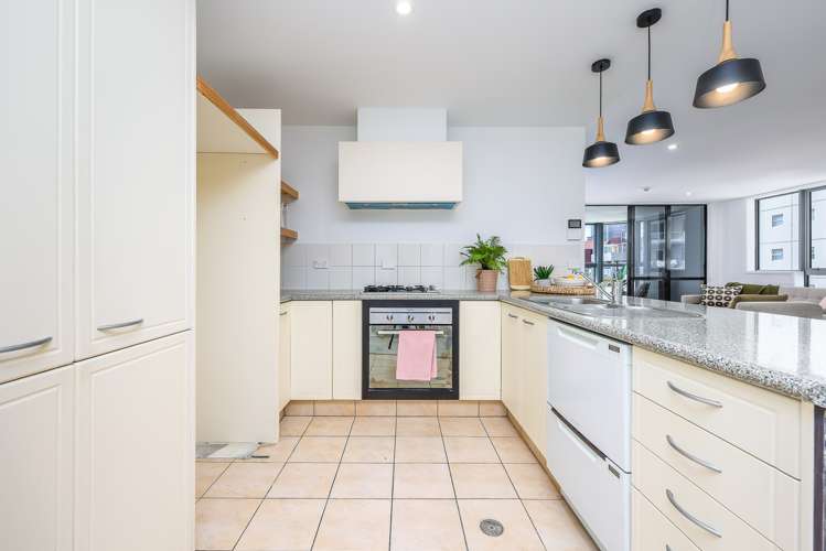 8c/11 Nicholas Street Auckland Central_23