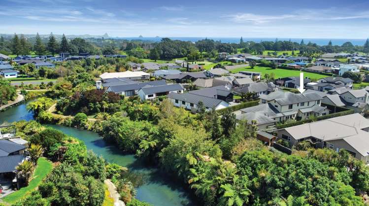 8B Sampson Avenue Waiwhakaiho_36