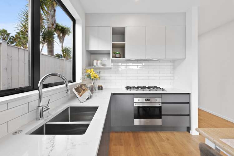 4 Auden Close Somerville_10