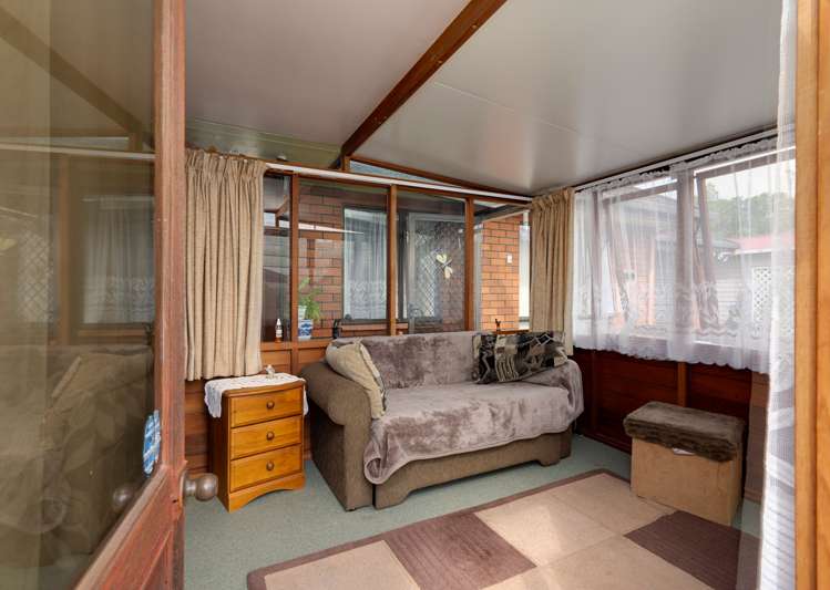 2/9 Mules Street Stoke_10