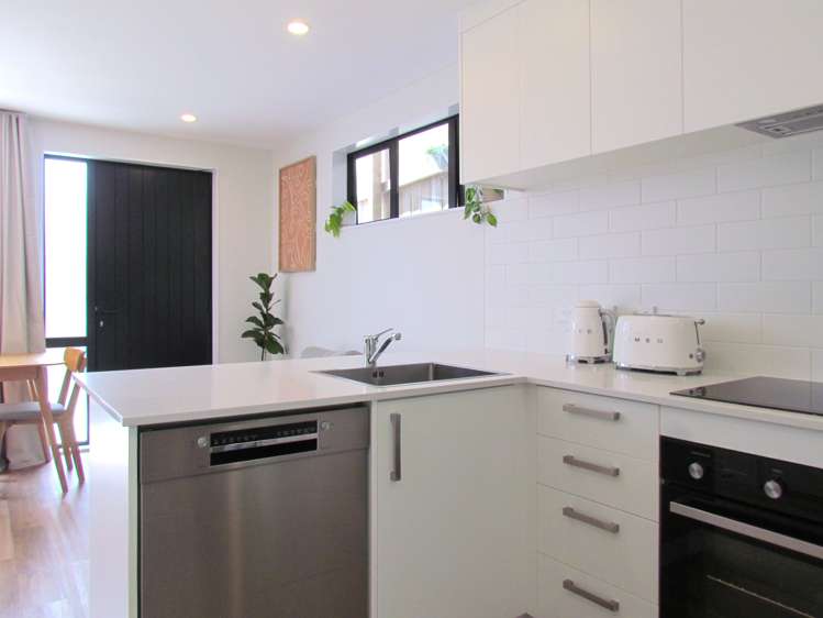 1 Tokai Place Glen Eden_5