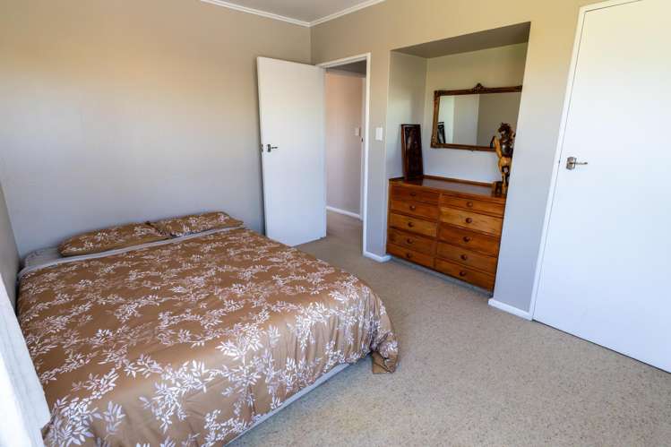 2/64 Menin Road Onekawa_11