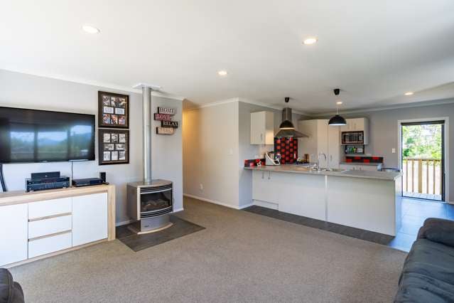 76b Seddon Street Waikanae_4