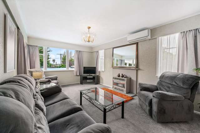 25 Lowtherhurst Road Massey_4