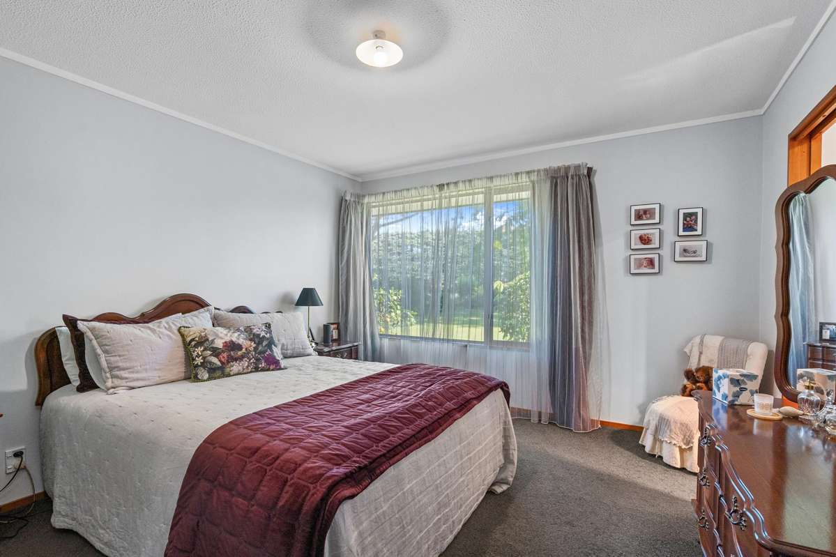 238 Beach Road East_5