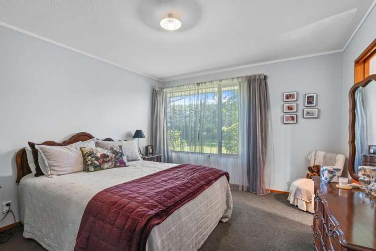 238 Beach Road East Elgin_9