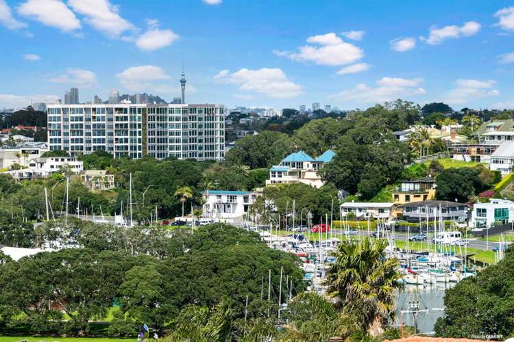 22a Beach Road Castor Bay_9