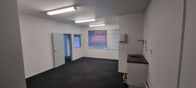 Unit 3, 4 Civil Place Rosedale_4