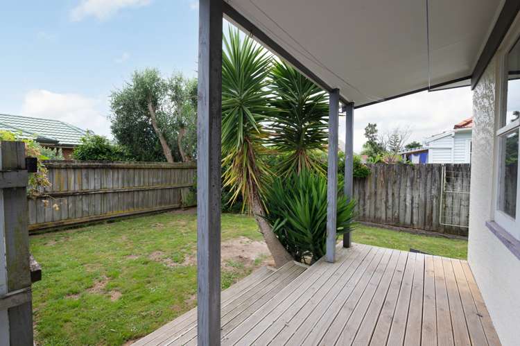 1 James Street Hamilton East_13