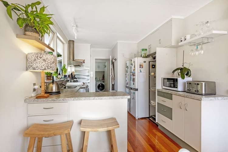 1003 Totara Street Mahora_11