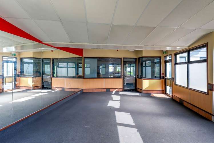 135 Great South Road Papakura_9