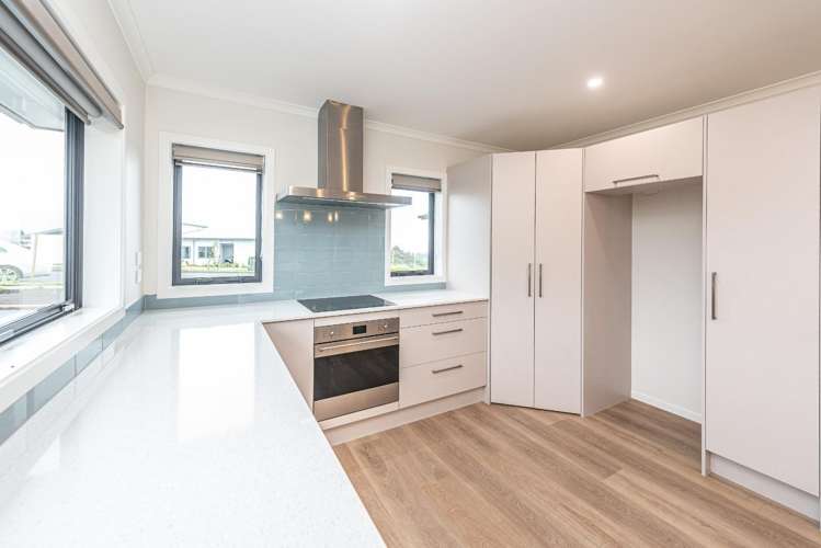 32 Tirimoana Place Otamatea_1