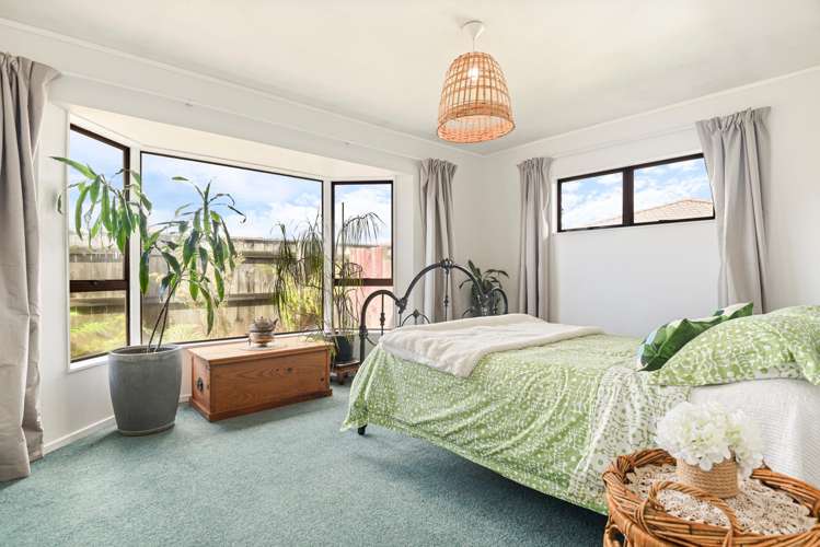 42a Holland Street Glenholme_12